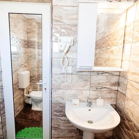 Maria Pensión Tuzla